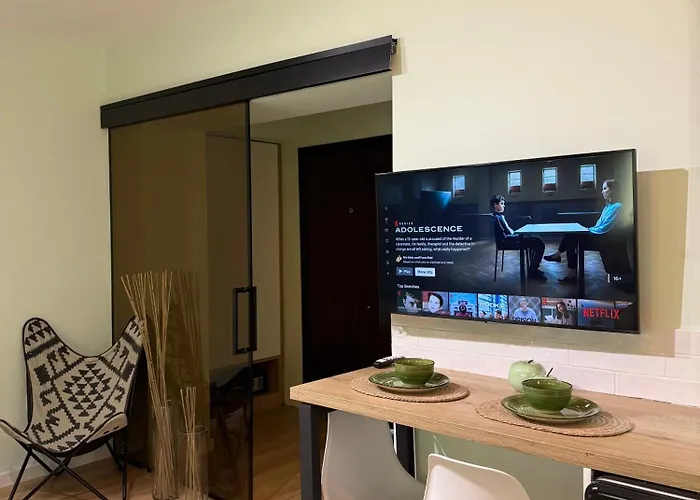 4SeasonsGea ,Cozy studio City Centre AC+BA+WIFI