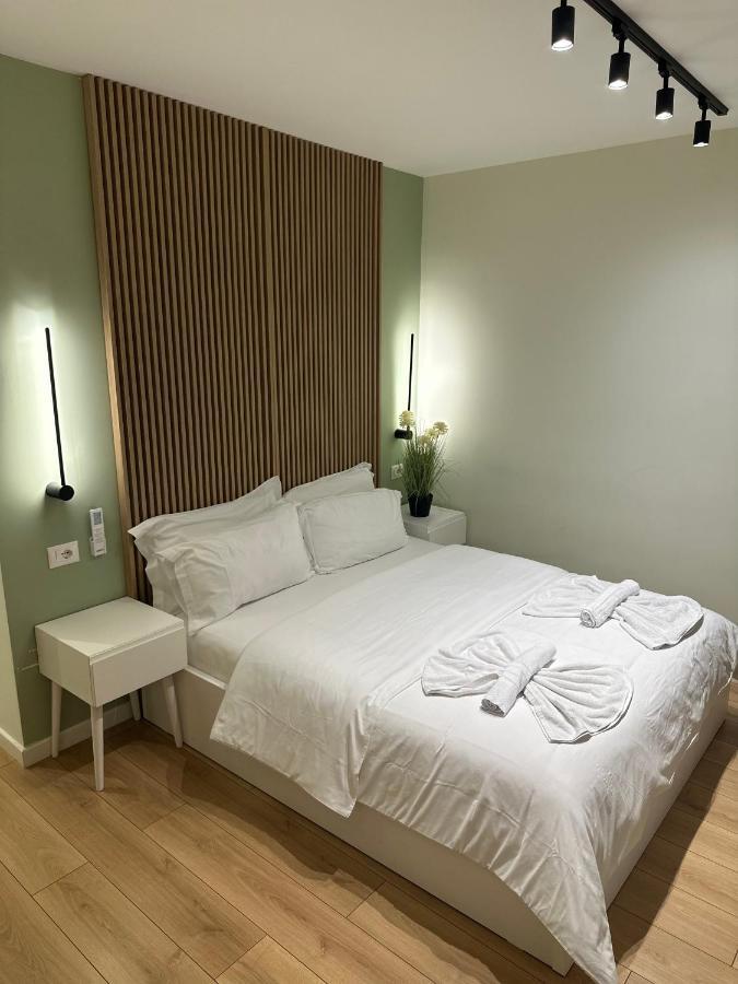4seasonsgea ,cozy Centre Ac+ba+wifi * Tirana